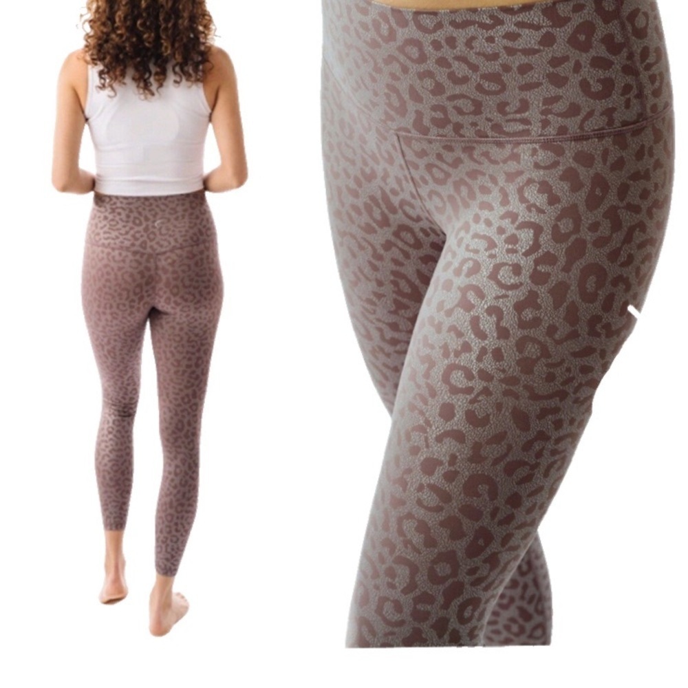 ✅ NWT Zyia Lilac Leopard supreme high rise 7/8 leggings size 4